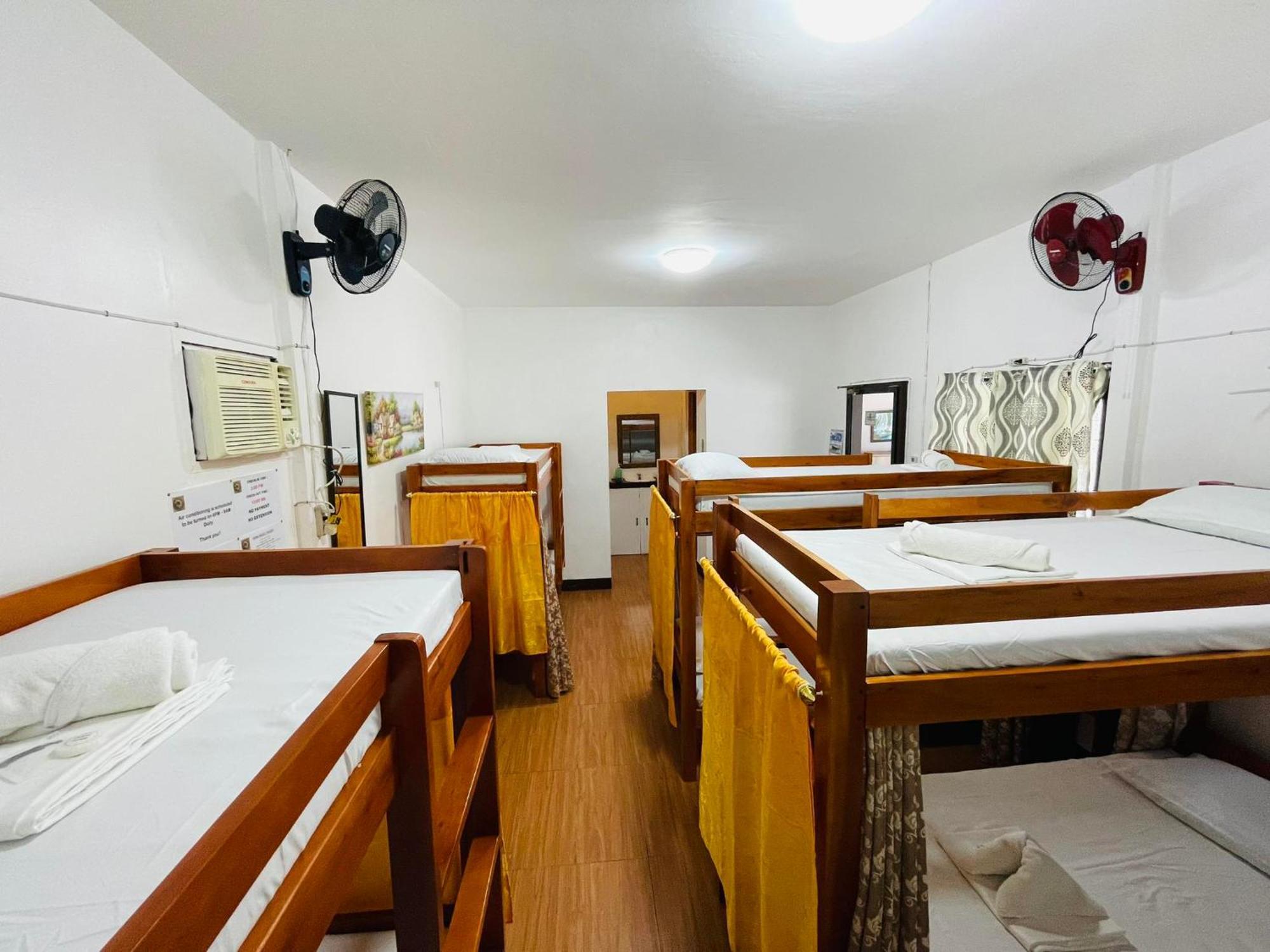 3 Sisters Guest House 1 몰볼 외부 사진