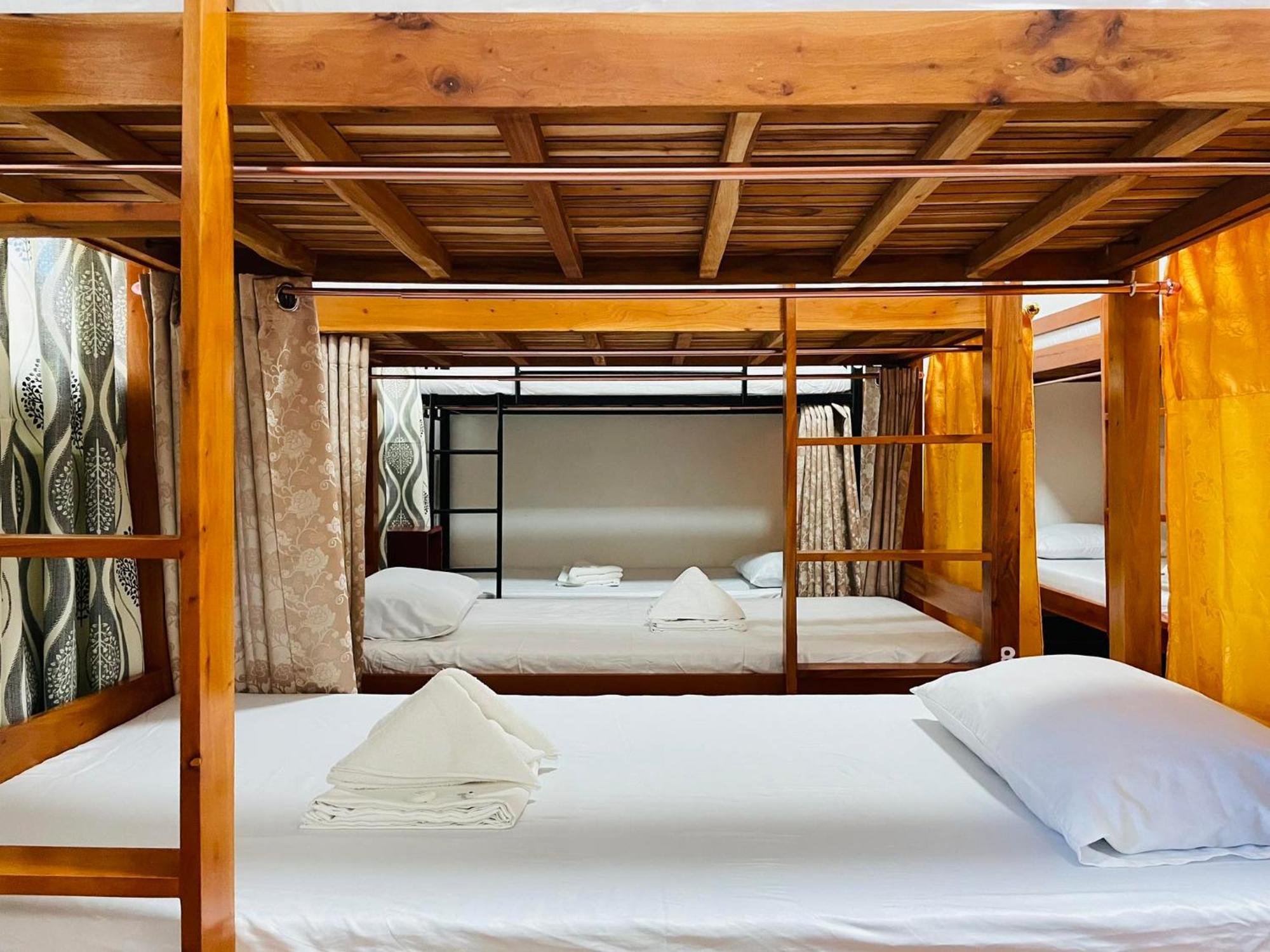 3 Sisters Guest House 1 몰볼 외부 사진
