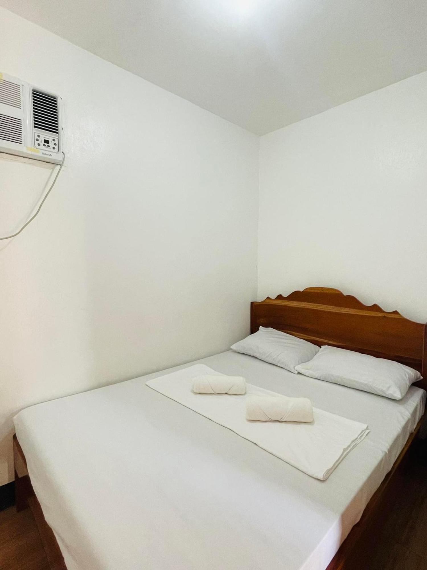 3 Sisters Guest House 1 몰볼 외부 사진