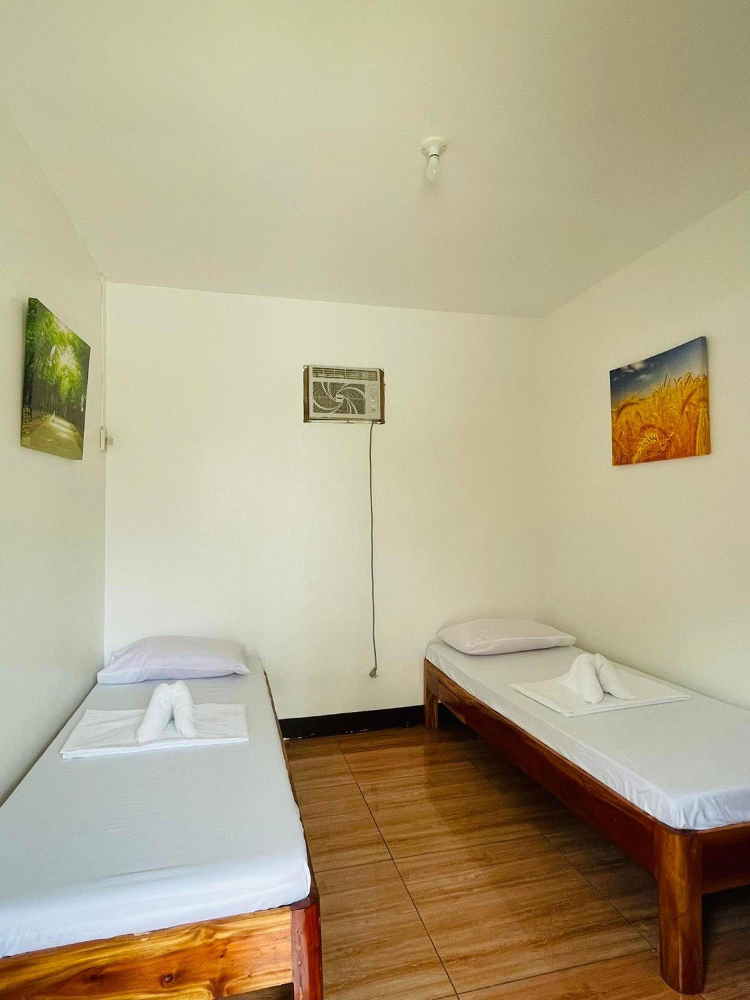 3 Sisters Guest House 1 몰볼 외부 사진
