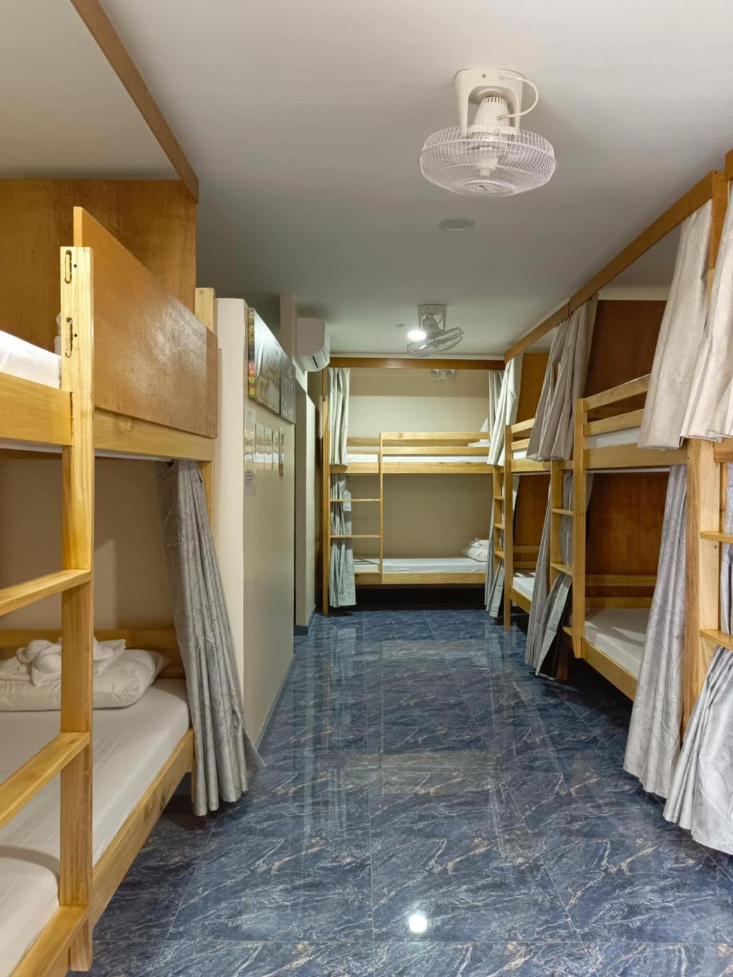 3 Sisters Guest House 1 몰볼 외부 사진