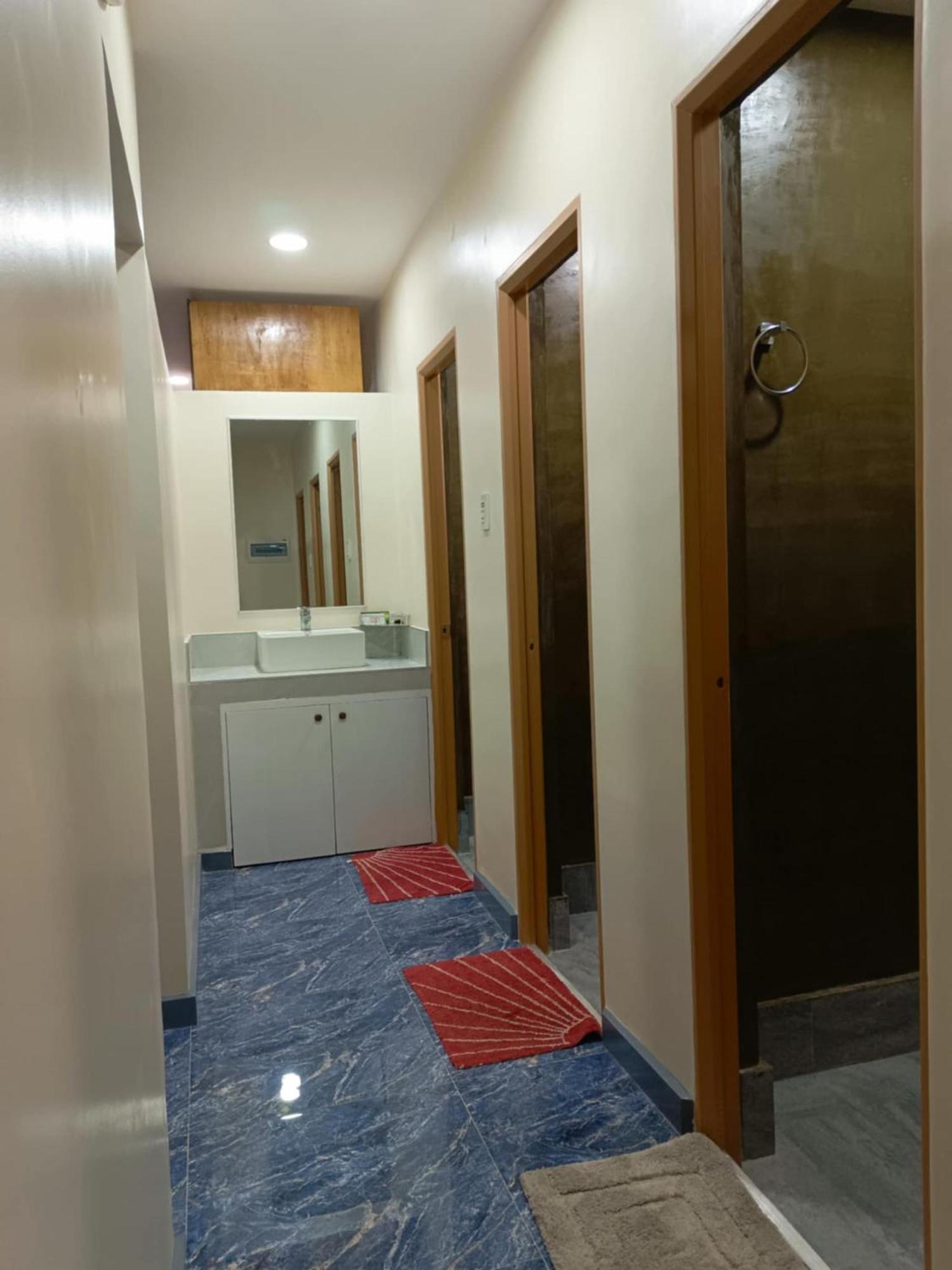 3 Sisters Guest House 1 몰볼 외부 사진