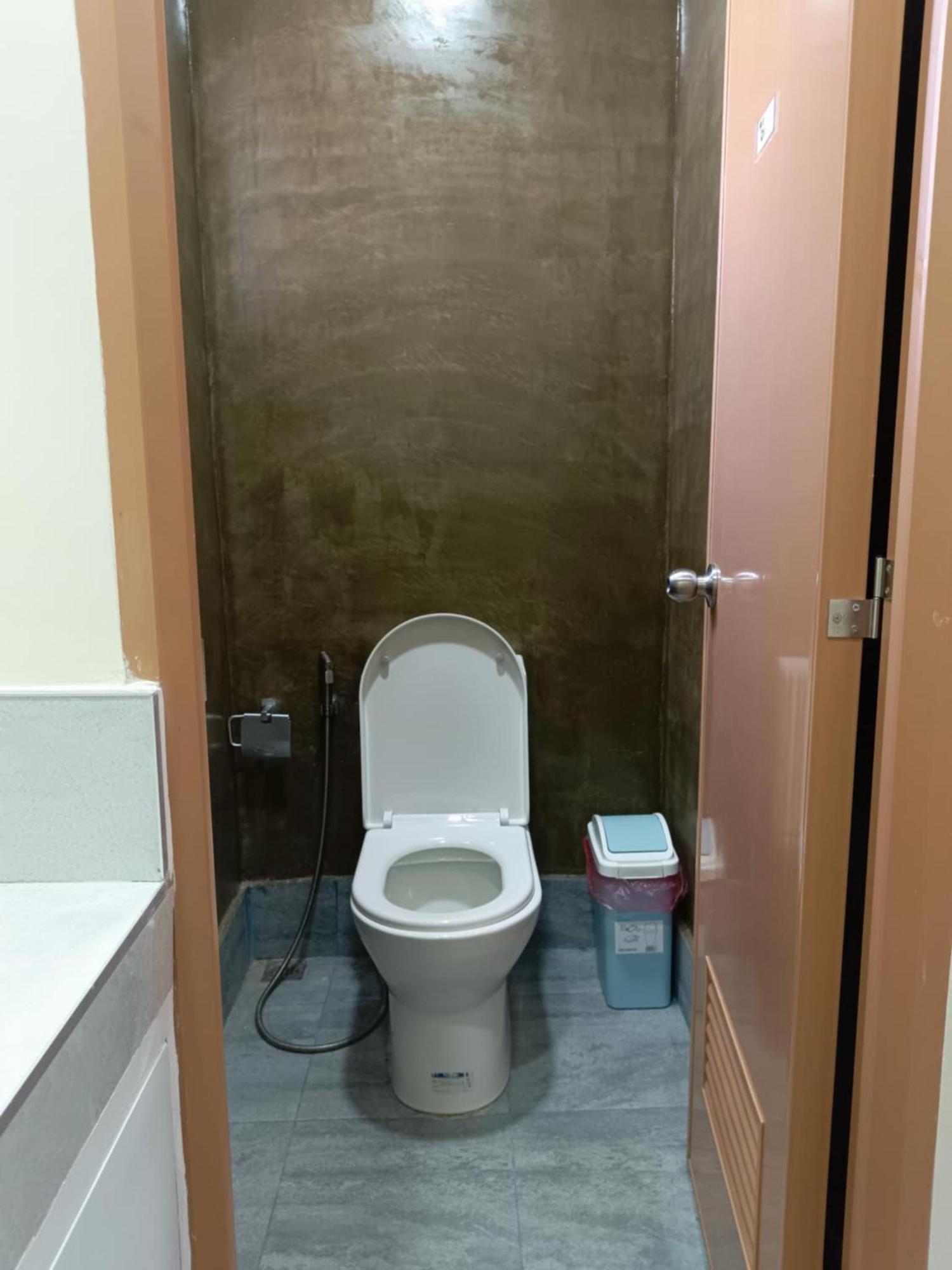 3 Sisters Guest House 1 몰볼 외부 사진