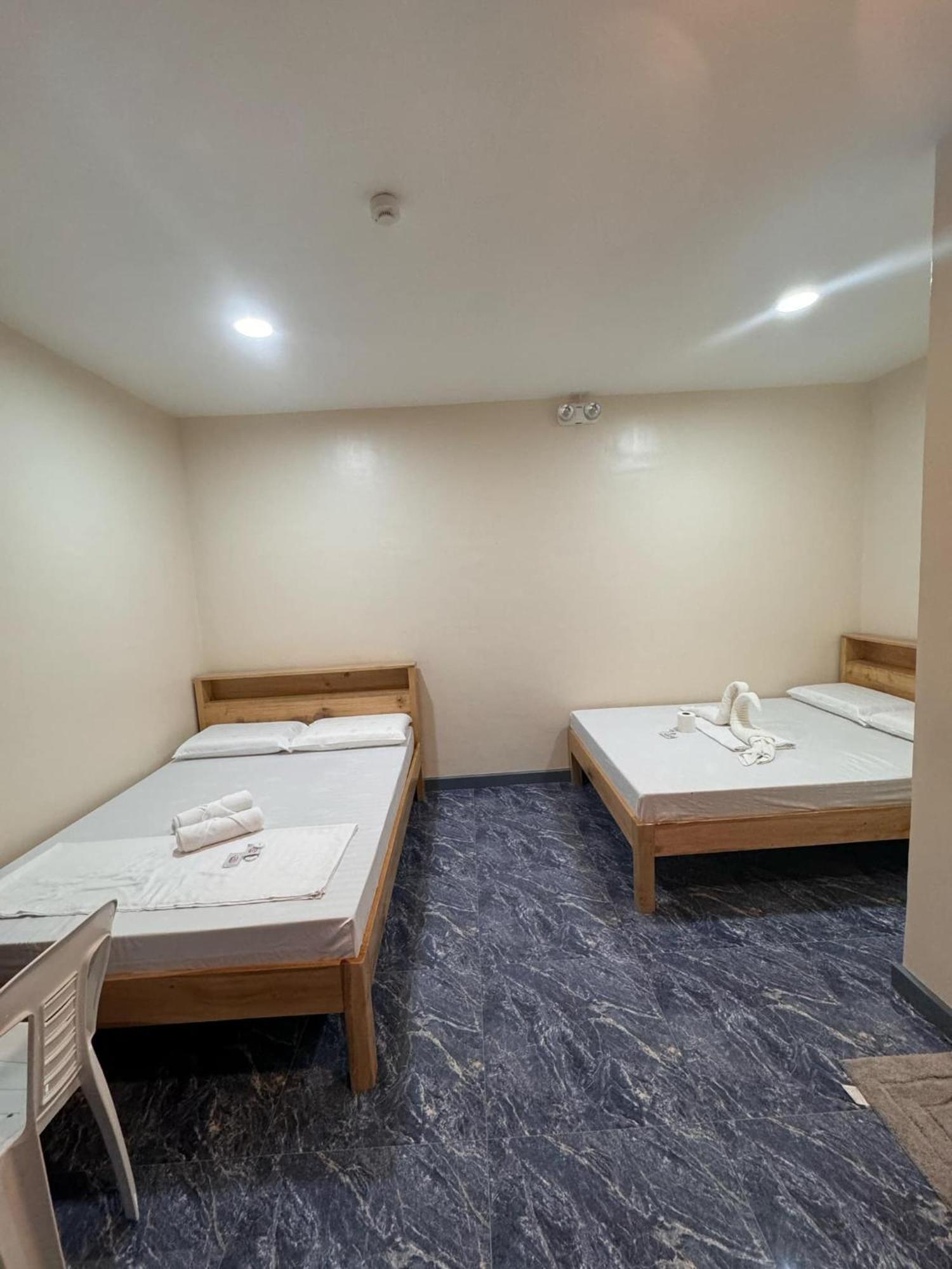 3 Sisters Guest House 1 몰볼 외부 사진