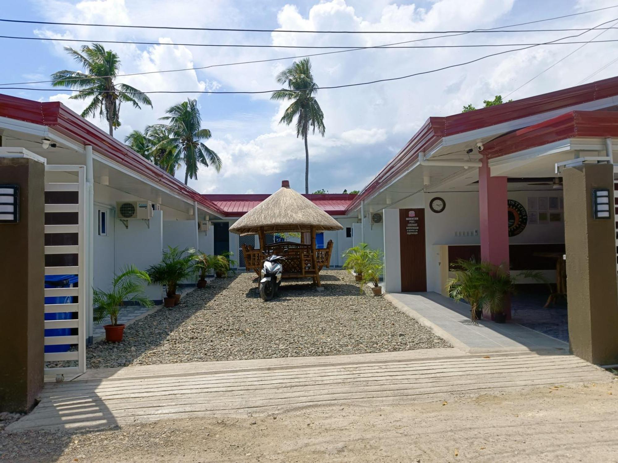 3 Sisters Guest House 1 몰볼 외부 사진