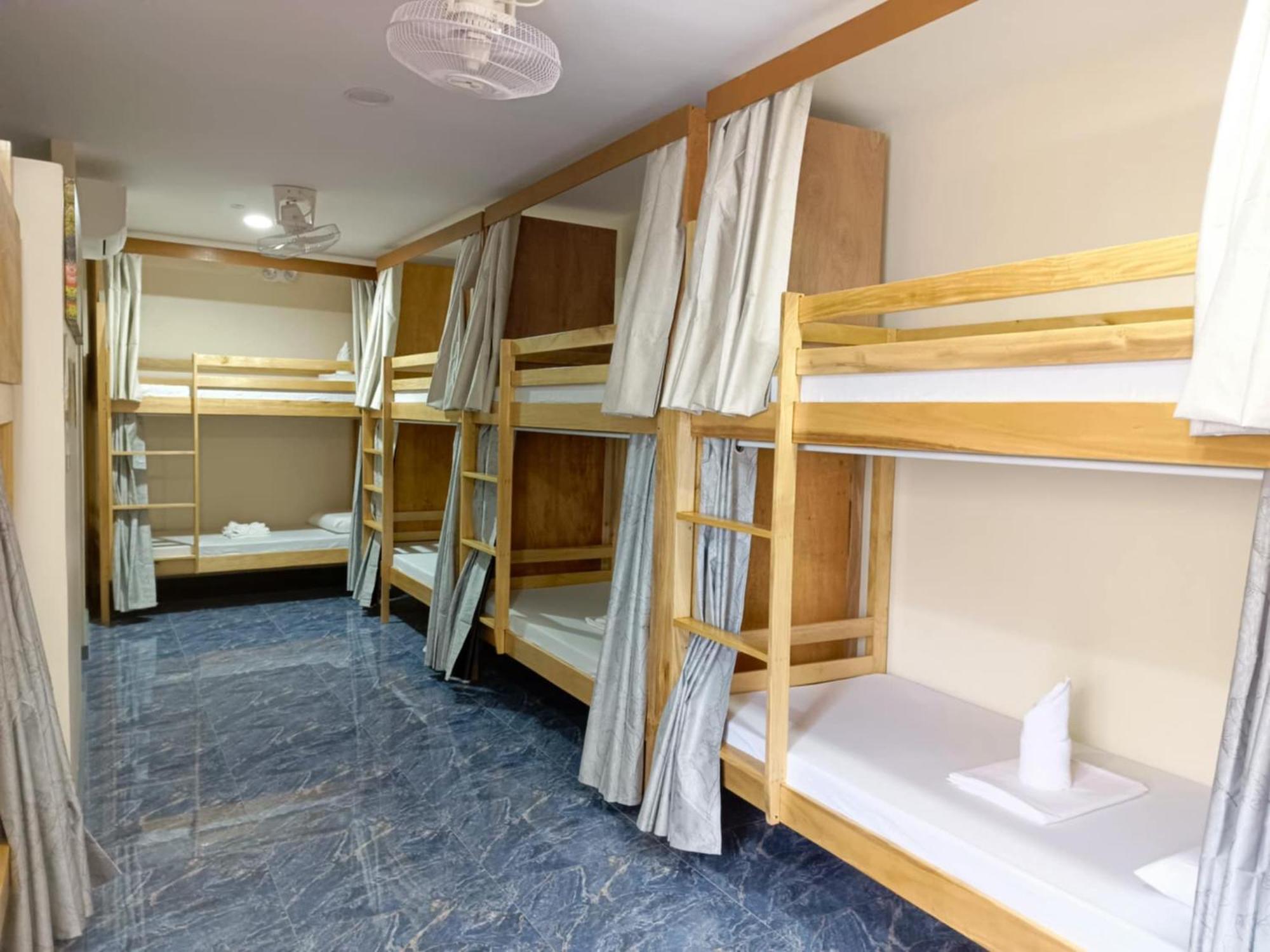 3 Sisters Guest House 1 몰볼 외부 사진